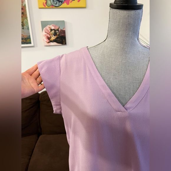 🇨🇦 Naïf 🇨🇦 Lilac Vneck Blouse / Size XS - Picture 4 of 5